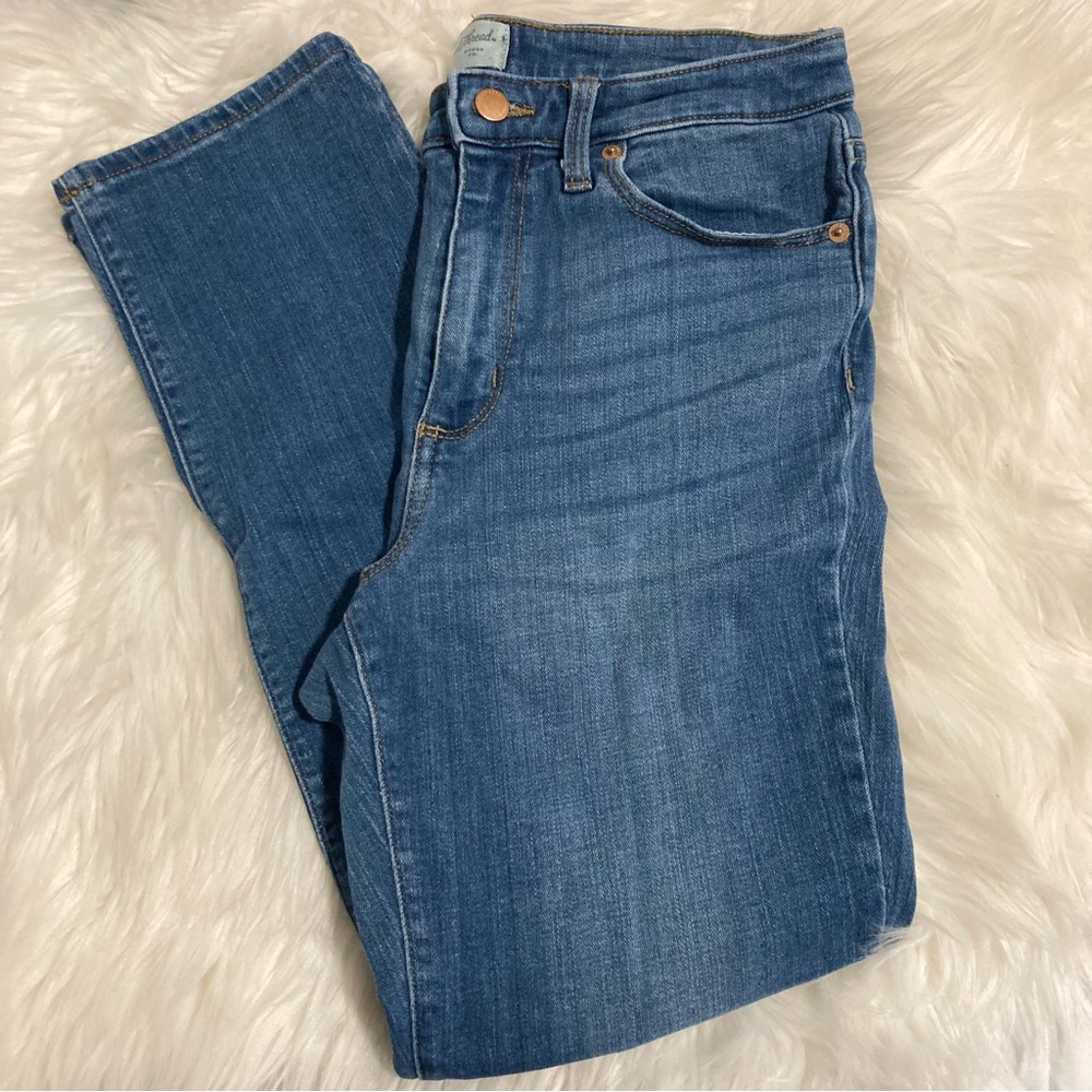 UNIVERSAL THREAD GOODS CO. HIGH RISE SLIM STRAIGHT JEANS - Picture 4 of 7